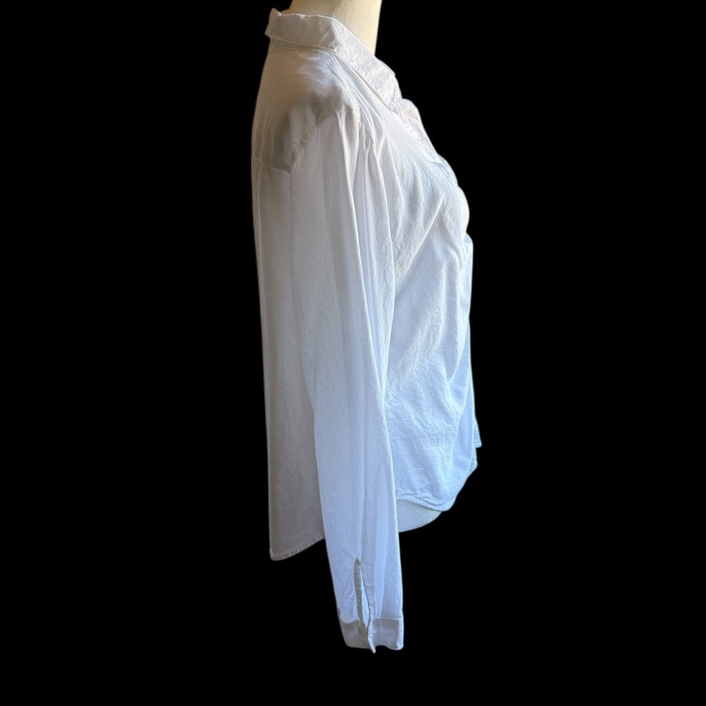 Anthropologie Cloth & Stone Classic White Button-Up Top with a Sheered front - Picture 2 of 12
